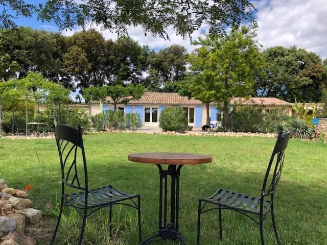Mas De Costebelle Bed & Breakfast Bollene Exterior photo